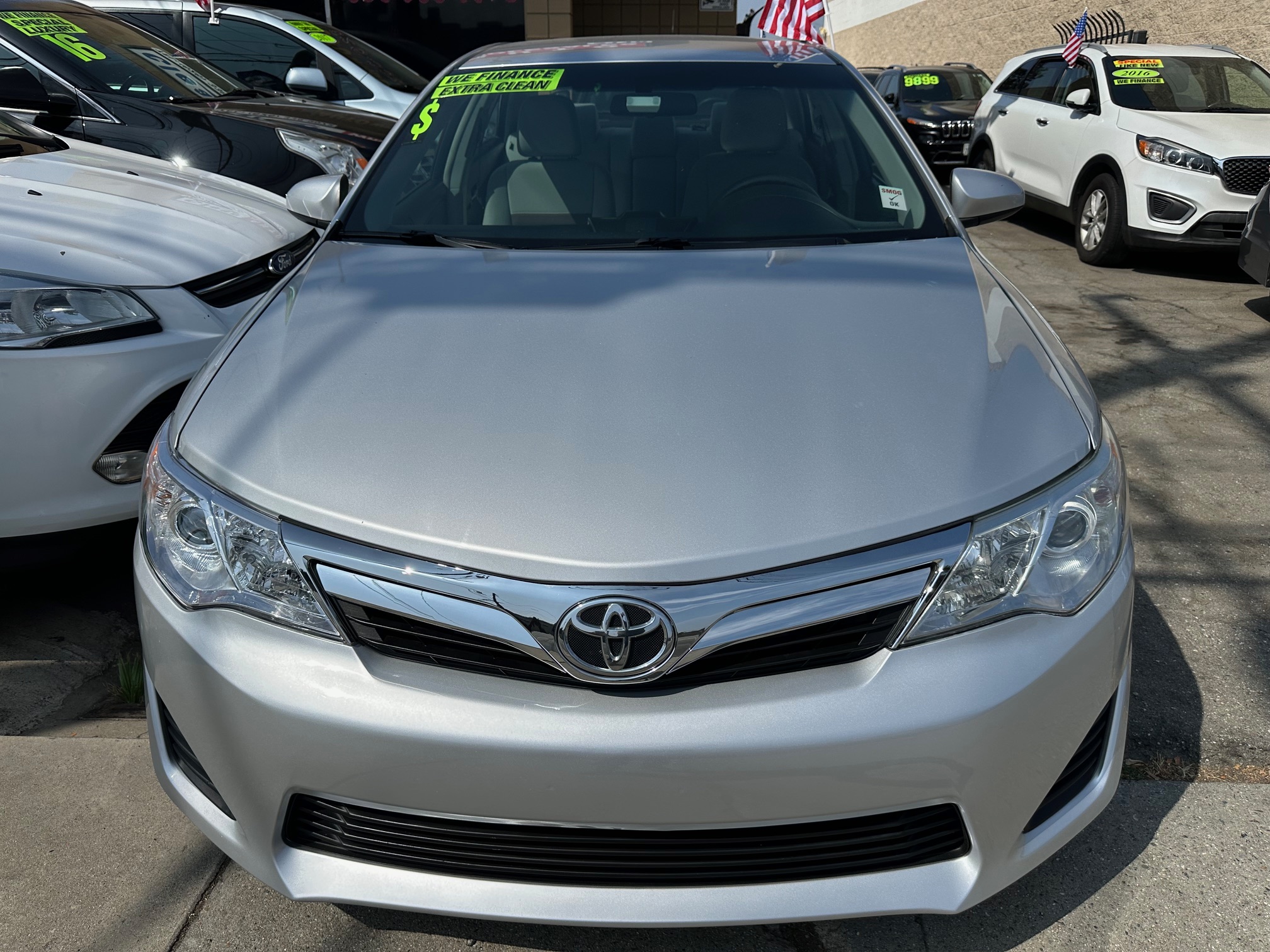 Toyota Camry LE 2012-1